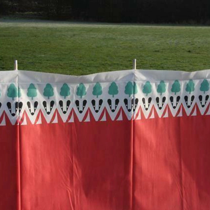 OLPRO Witley 7 Pole Windbreak (Wooden Poles)