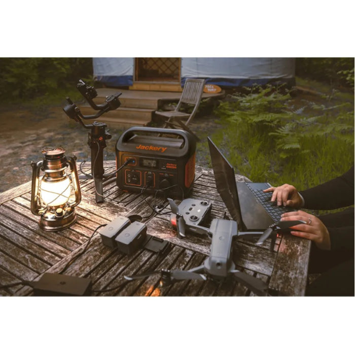 Jackery Powerstation Explorer 300 Plus kaufen bei OBI Jackery Powerstation Explorer 300 Plus kaufen bei OBI